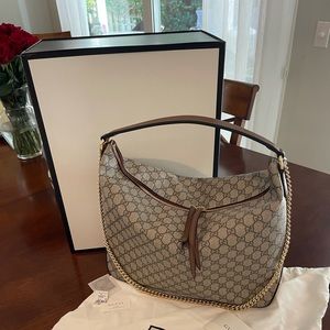 100% authentic Gucci two way hobo bag